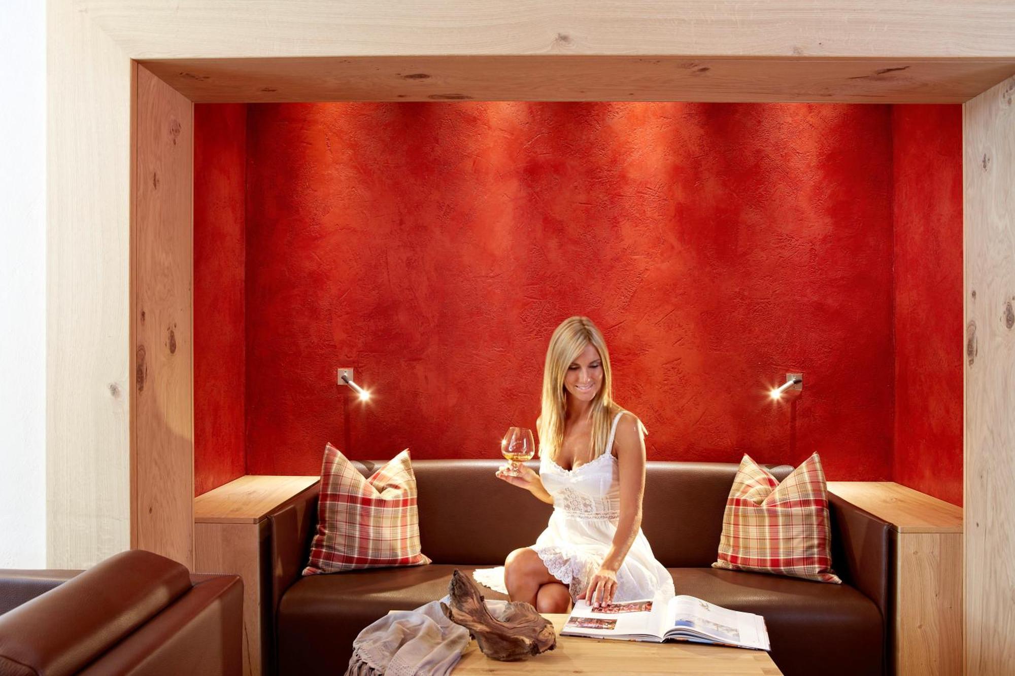 Tirol Hotel 4*